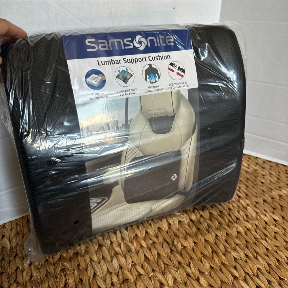 Samsonite Premium Memory Foam Lumbar Support Cushion NEW.